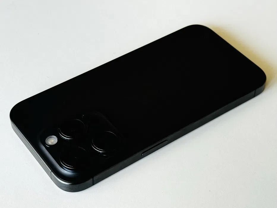 Iphone 15 Pro 256GB Black Titanium 100% Батерия! Гаранция 6 месеца