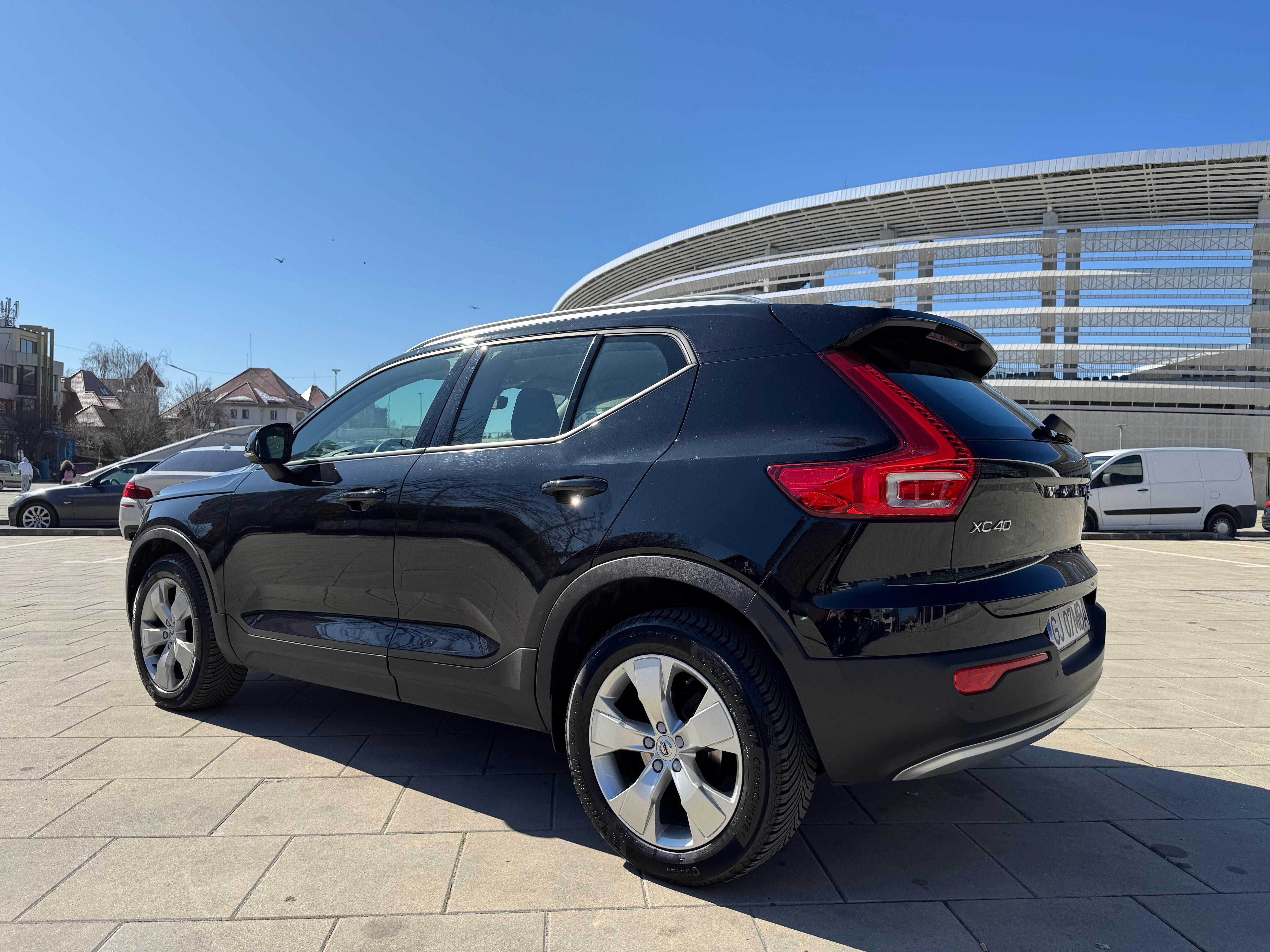 Volvo XC 40 D3 Momentum Pro,Garantie,Posibilitate Rate, TVA Deductibil