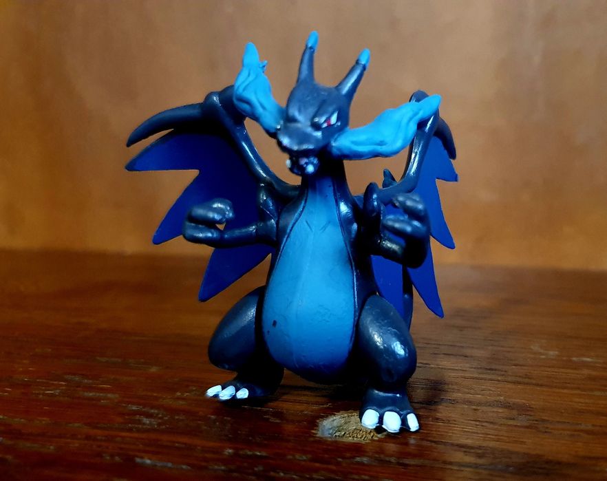 Figurine Pokemon: Charizard, MegaCharizard, Charmeleon