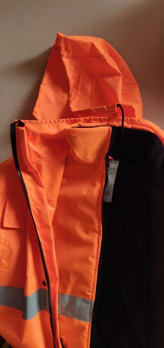 Vand scurta avertizoare+pelerina ploaie