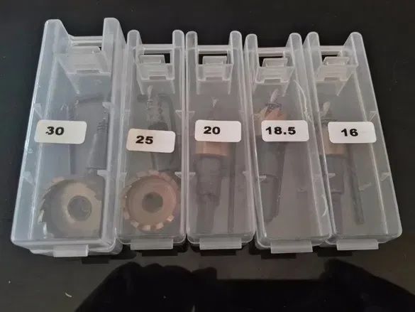 Боркорони комплект Ф16; Ф18,5; Ф20; Ф25; Ф30 за метал, бор корона