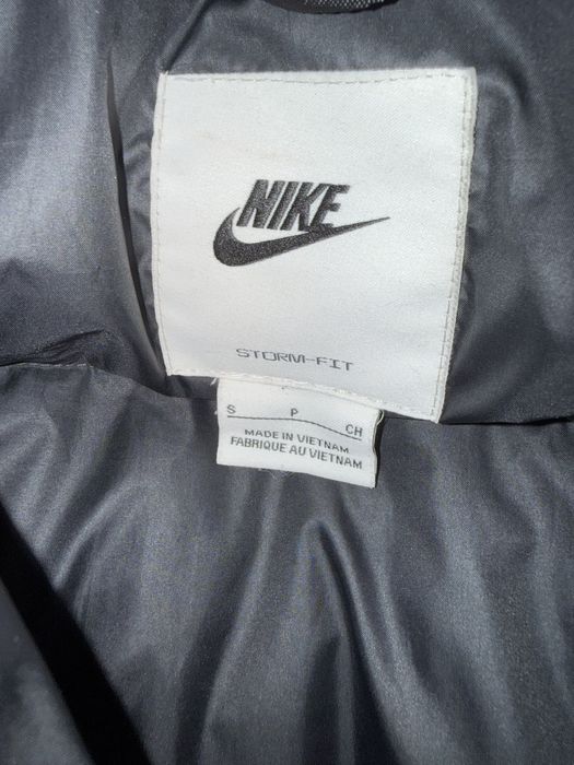 Оригинален елек Nike Storm-Fit