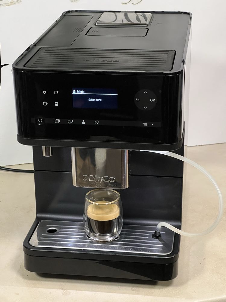 Кафемашина кафе автомат miele CM6550