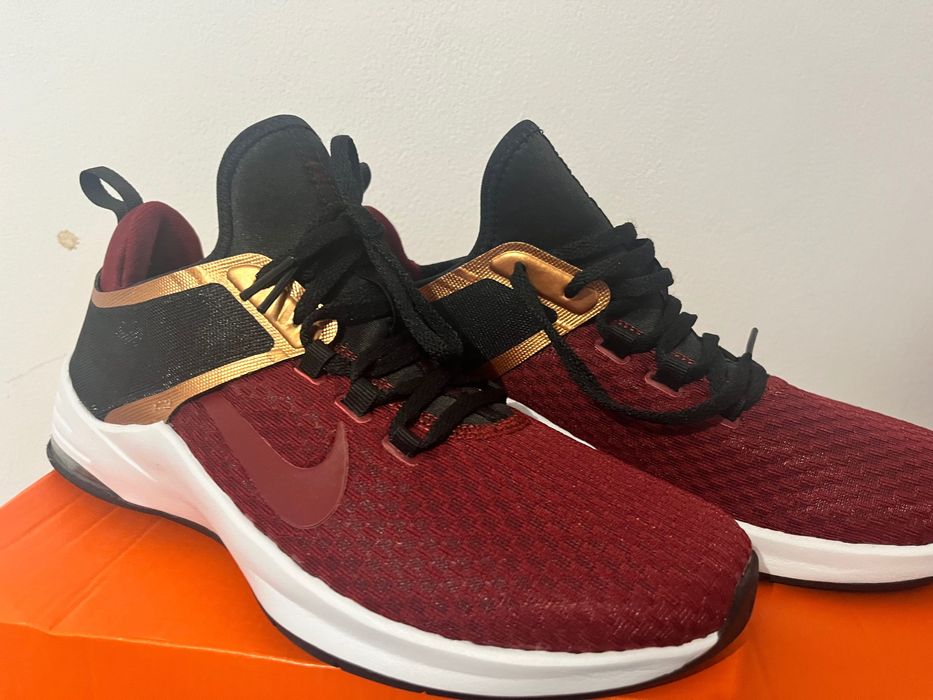 маратонки nike air max bella rеd размер 40 нови