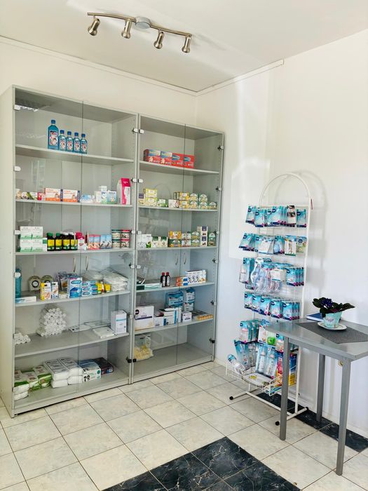Vand Farmacie afacere la cheie