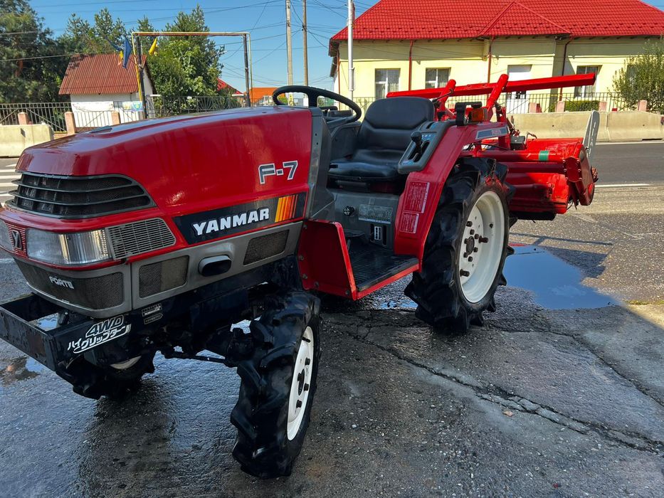 Tractor japonez Yanmar
