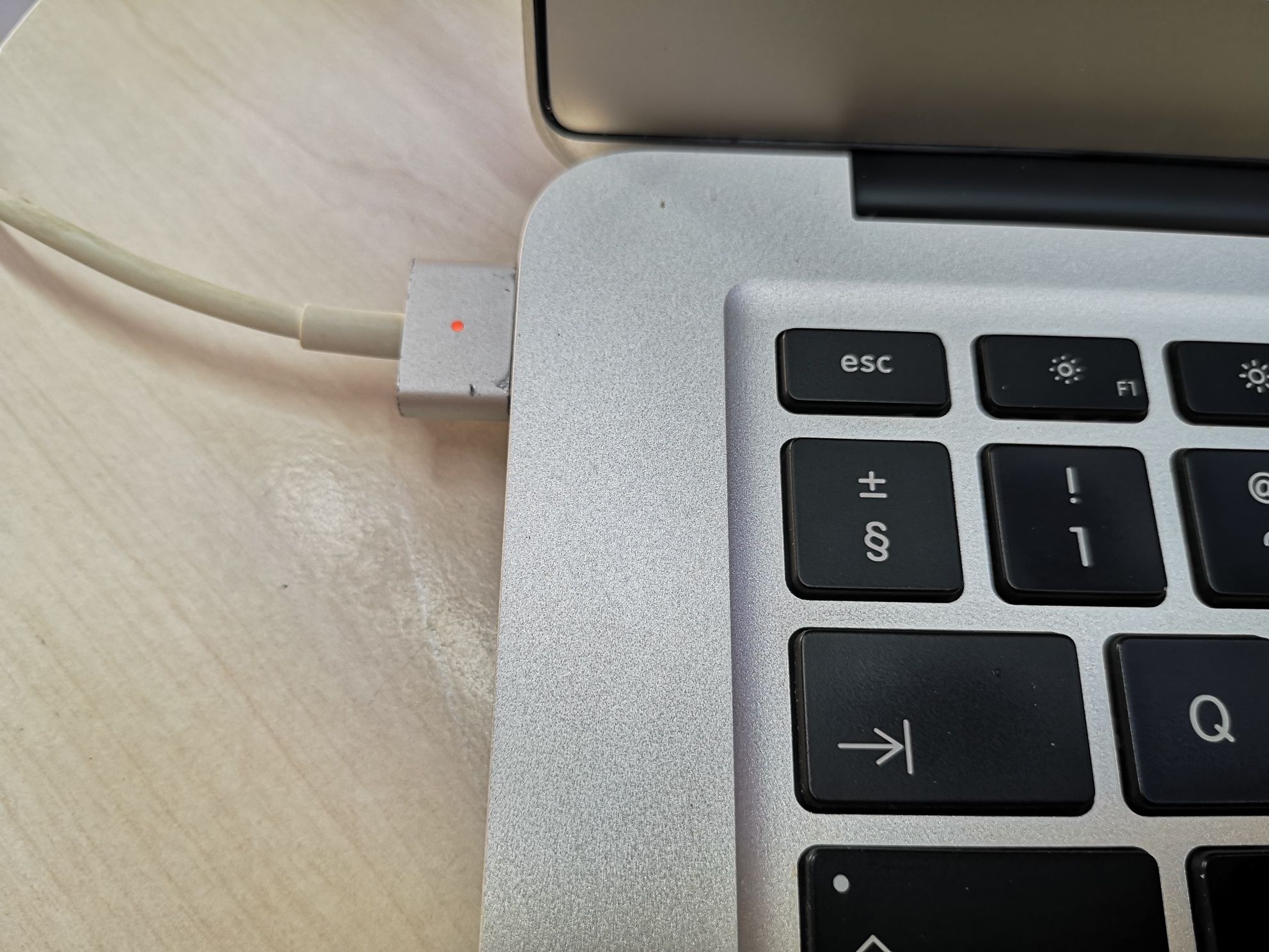 MacBook Air 13.3" A1466- Отличен