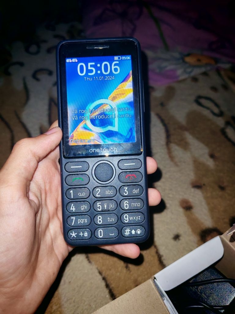 TCL onetouch 40425 telefon cu butoane