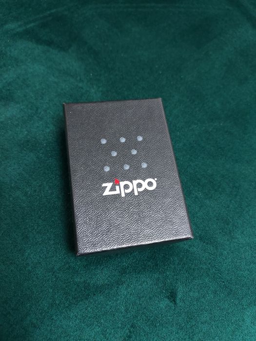 Bricheta Zippo slim originala an 2009