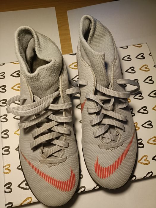 Ghete de fotbal Nike mercurial mărimea 39,pentru sintetic/sala