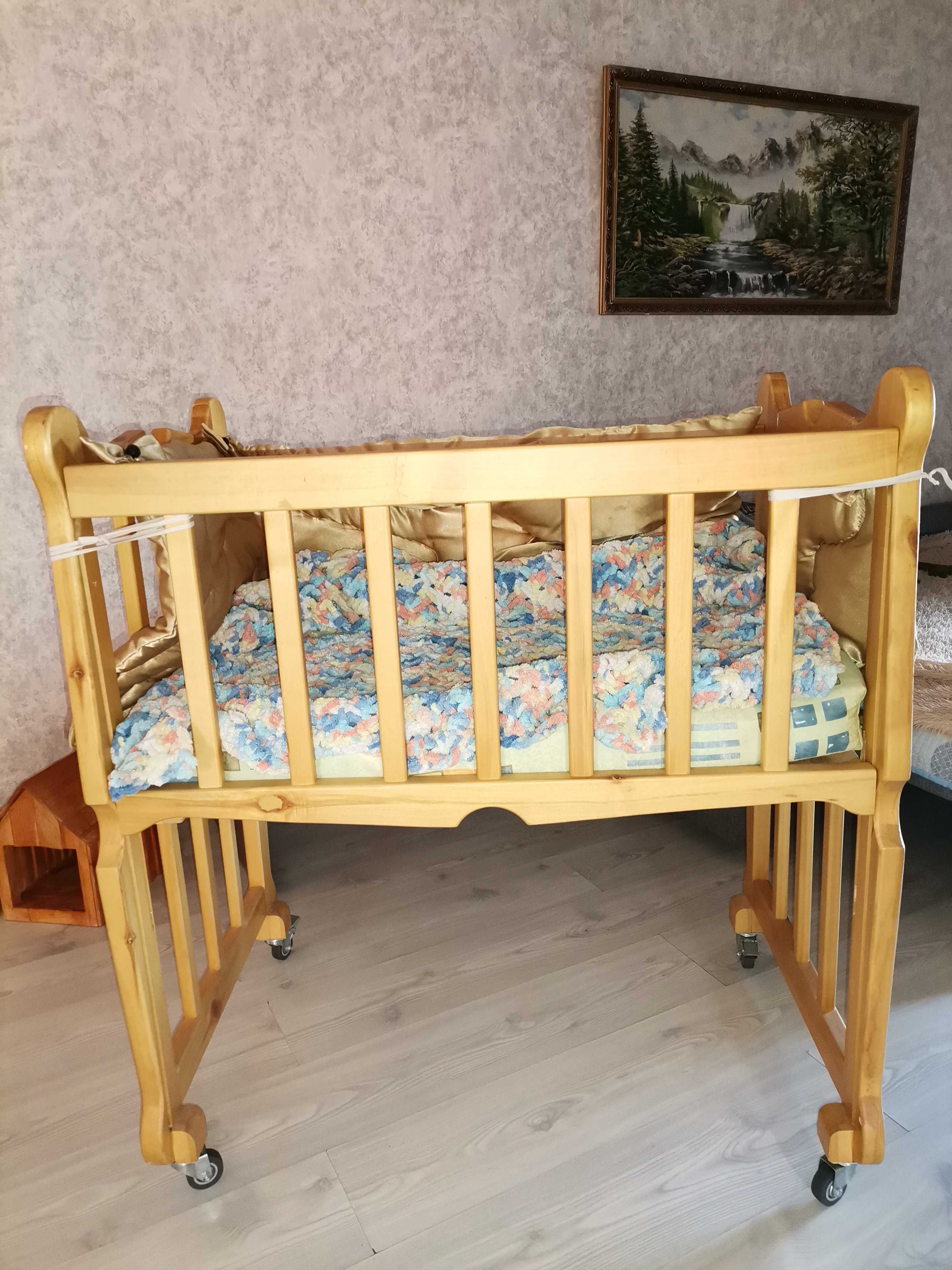 Продам детскую кроватку(берёза) , размер 95*60