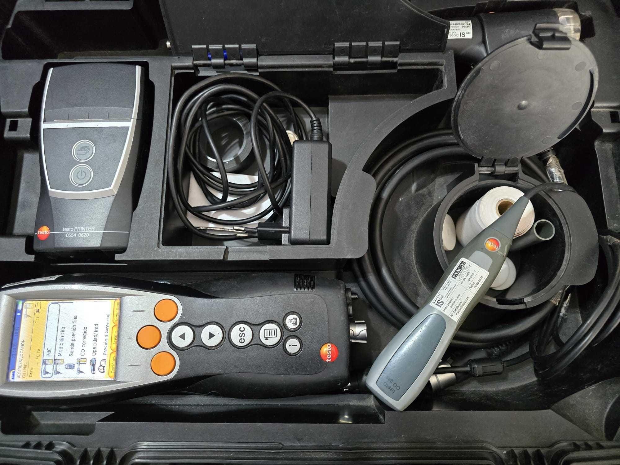 Se vinde TESTO 330-2LL