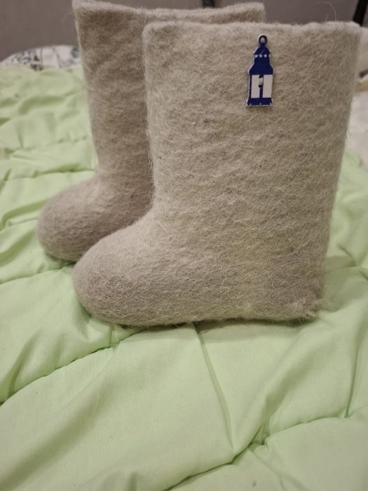 Продам детские валенки