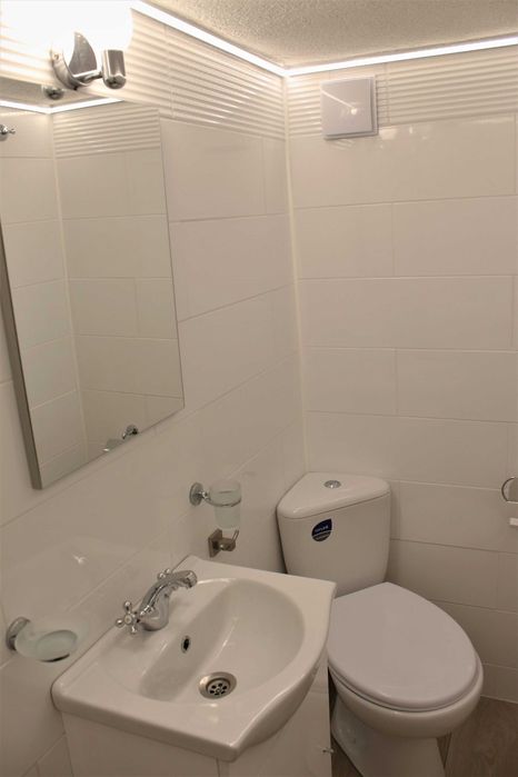 Дава се под наем Едностаен апартамент в София, Център - 27 кв.м за 382.5 € - Снимка #6