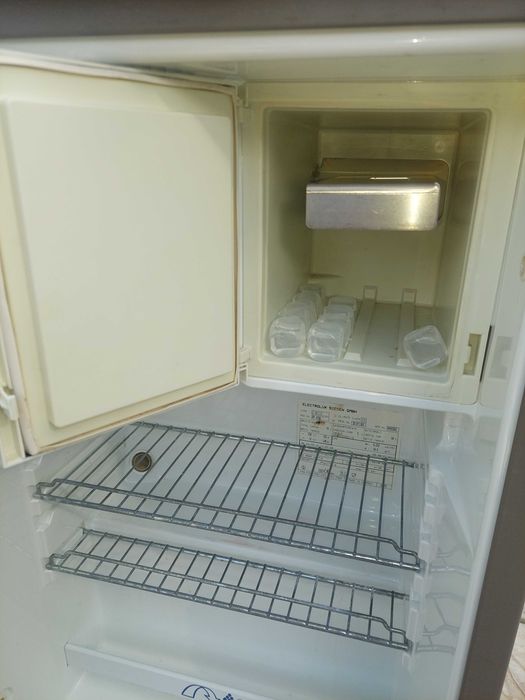 Хладилник за каравана,кемпер.