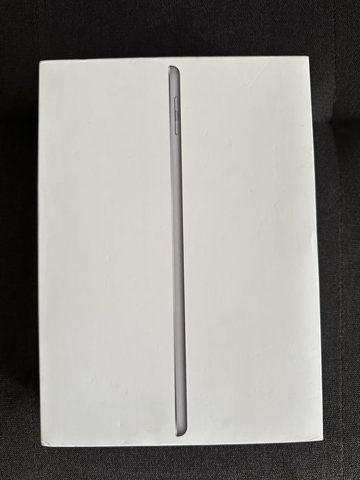iPad 5th Gen Wi-Fi & Cellular