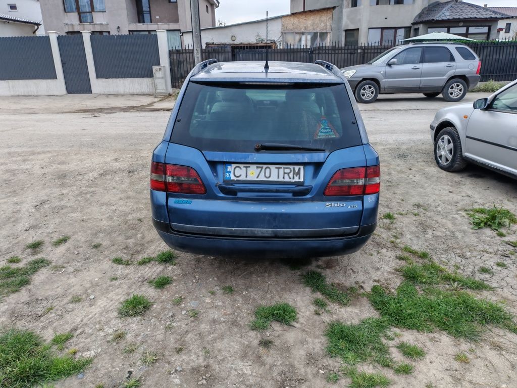 Fiat stylo 1.9 jtd 899  e .