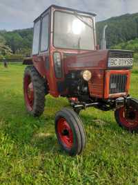 Vând tractor u 445 2002