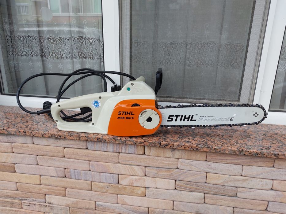 Електрическа резачка Stihl MSE 180 C/ 1800 W

Подробни данни има на ед