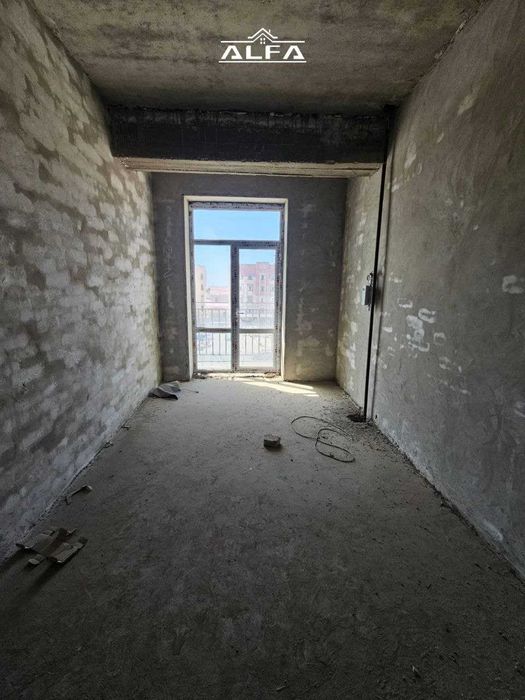 Buxoroda kvartira uy xonadon sotiladi 2 xonali 80m² 4-qavat.