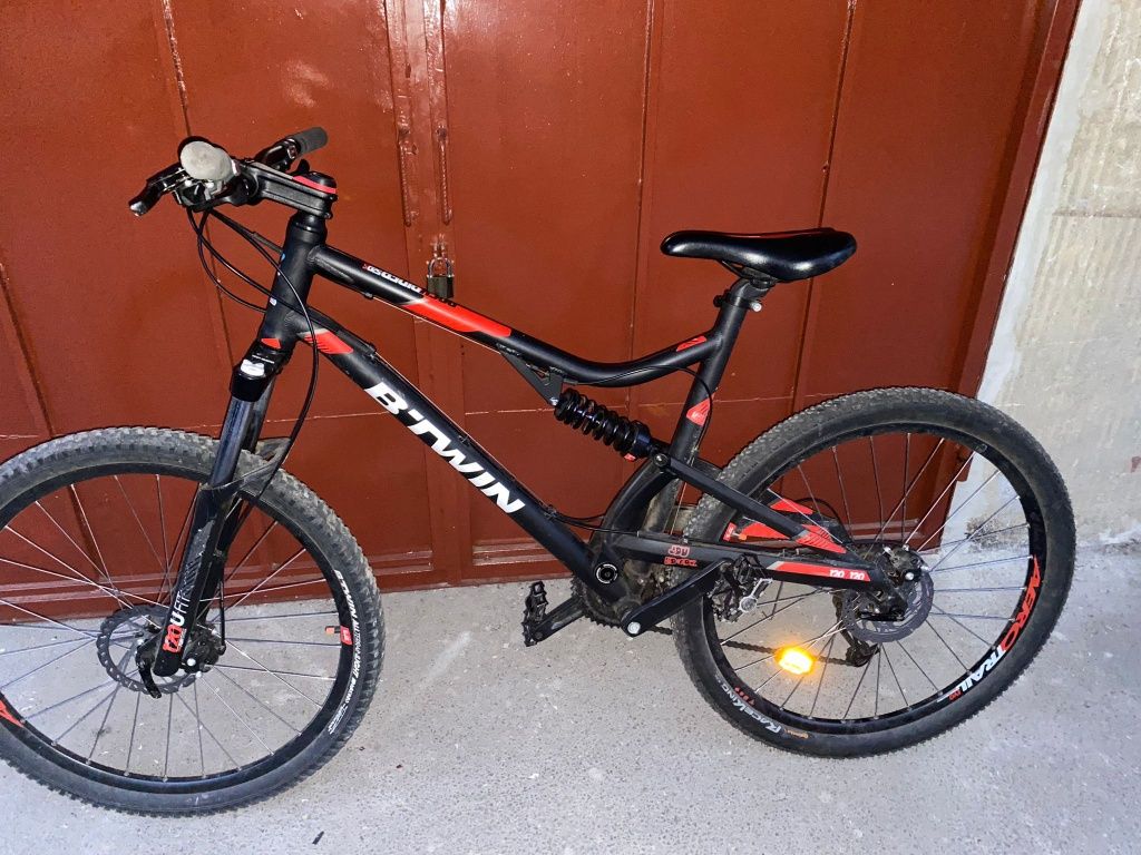 Bicicleta Full suspension Rockrider 520s