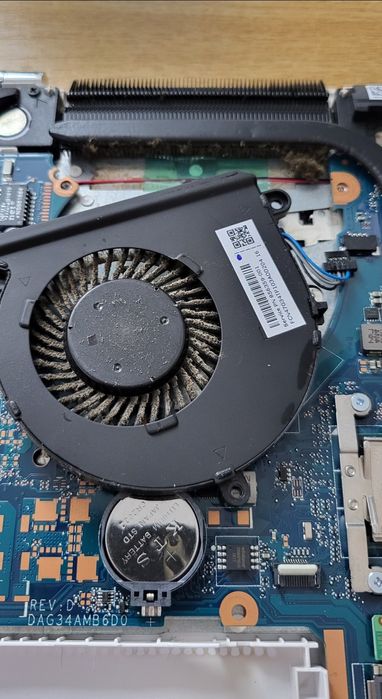 Servicii de Mentenanţă Laptop, PC, PS & Xbox