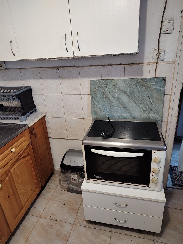 Дава се под наем Двустаен апартамент в Пловдив, Западен - 30 кв.м за 204 € - Снимка #2