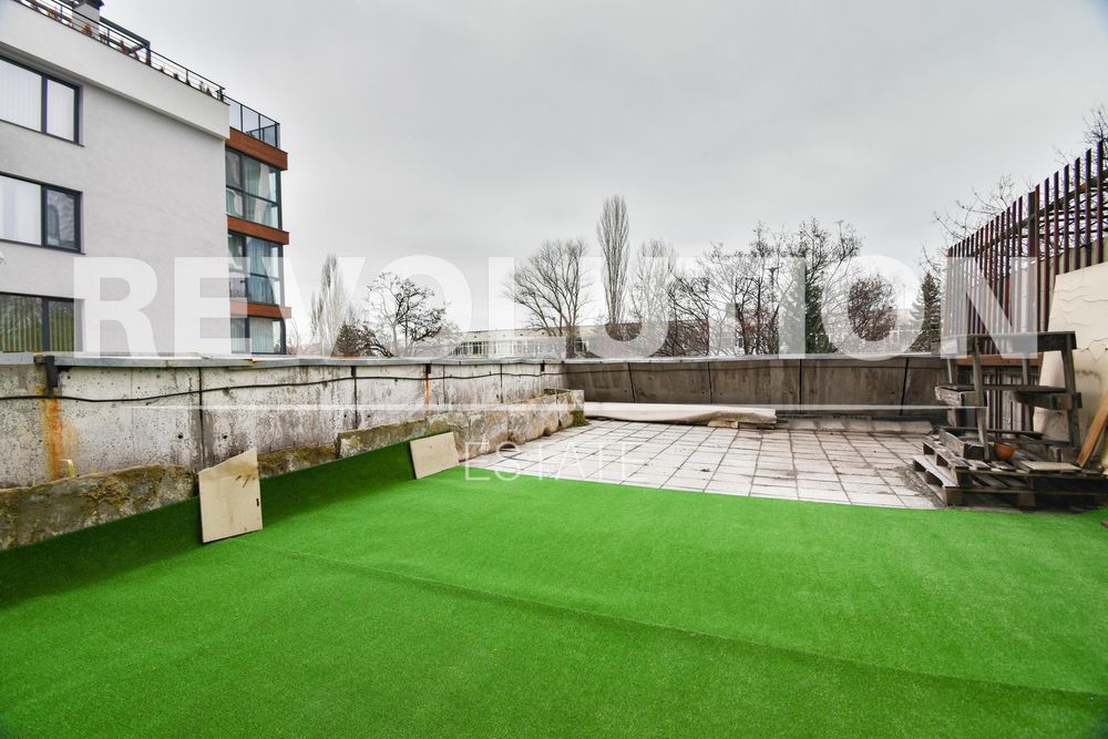 Дава се под наем Четиристаен апартамент в София, Дианабад - 162 кв.м за 920 € - Снимка #12