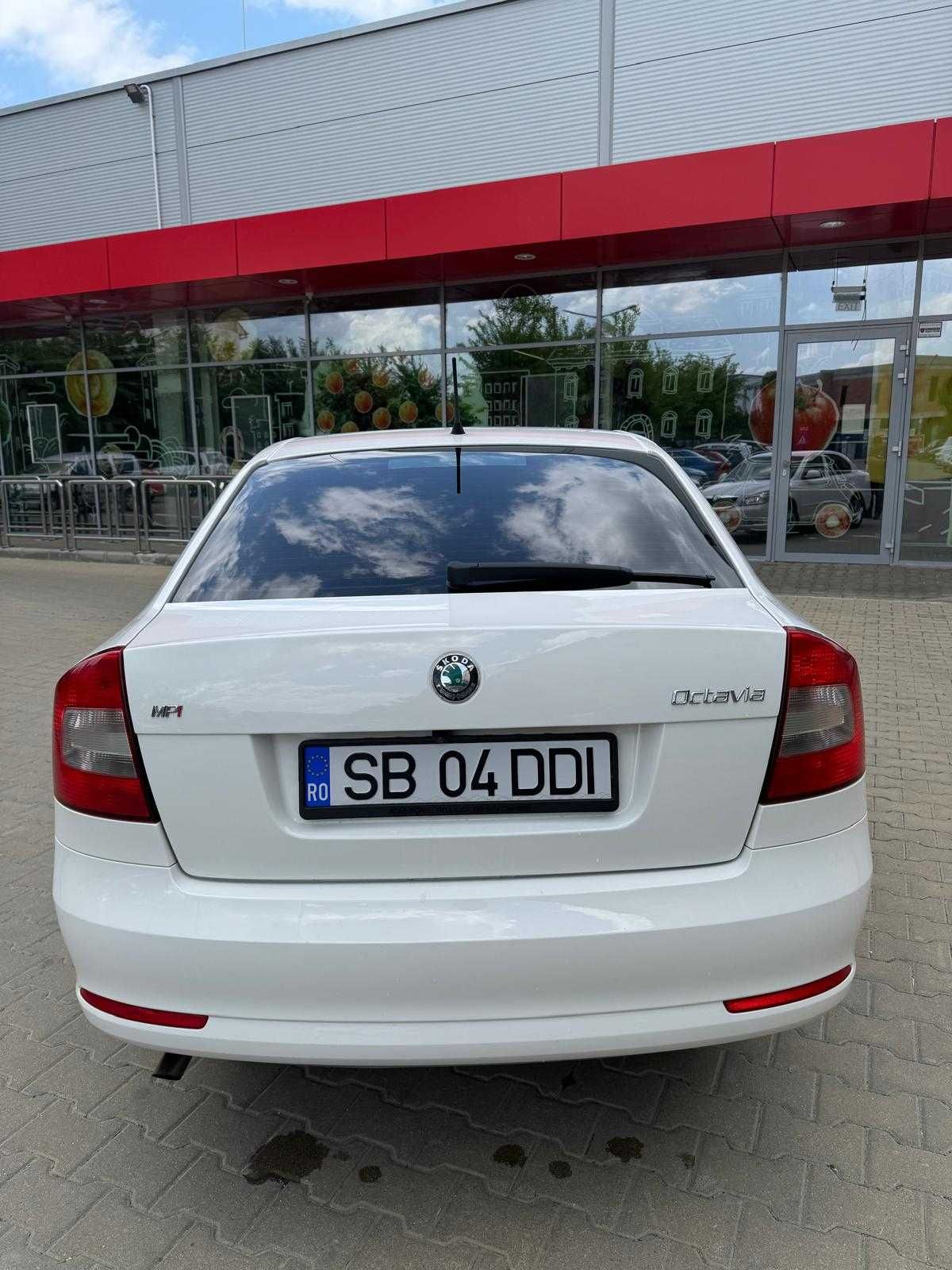 Skoda Octavia 1.6 2011 125613km