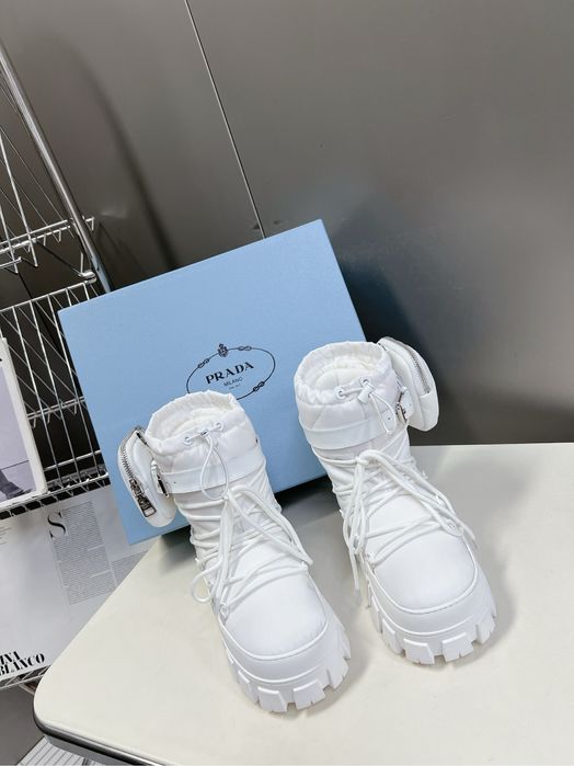 Cizme Prada , calitate premium , pe comanda , noi , 38