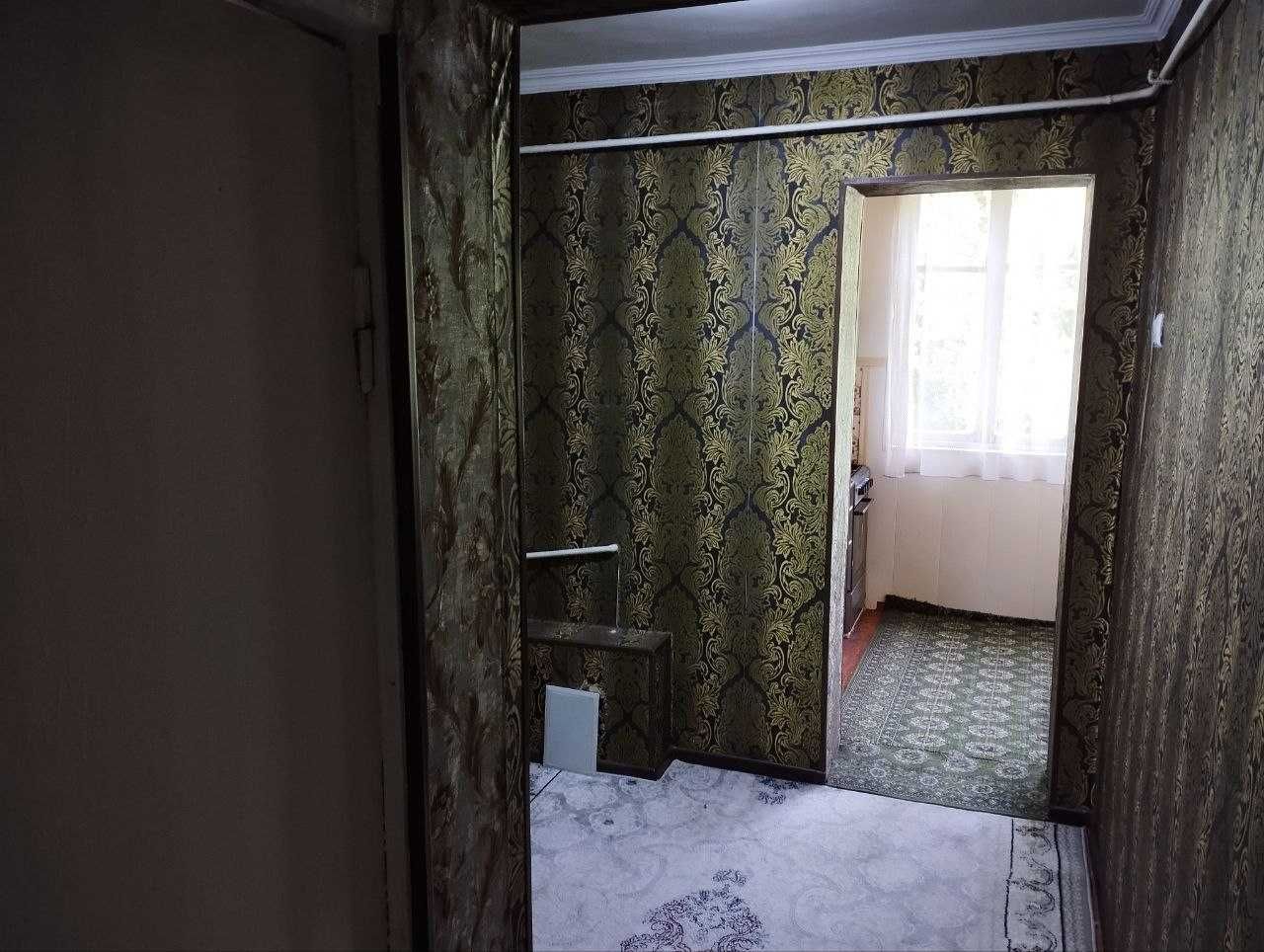 2 этажка уйни иккинчи этажида жойлашган 1 хоналик 43 кв.м квартира