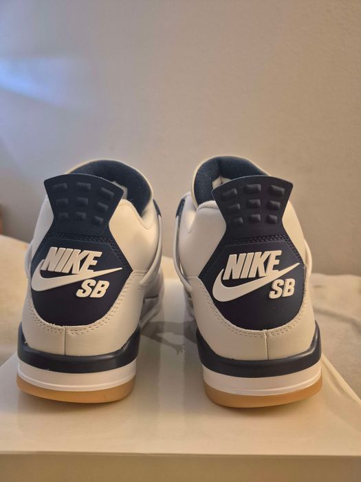 Jordan 4 SB Navy