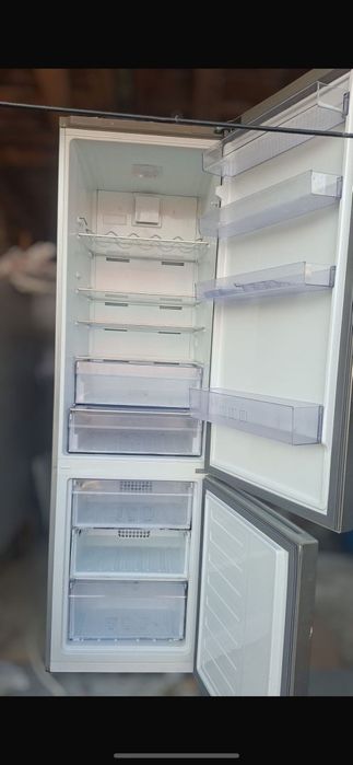Combina frigorifica Beko