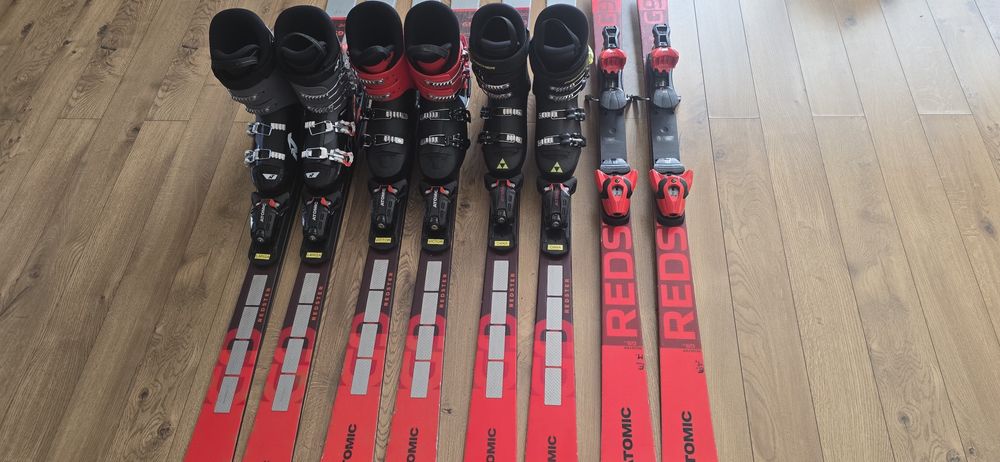 Vând schiuri de competiție Atomic redster G9 FIS Revoshock 152/159 cm