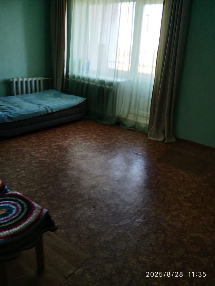 Сдам две комнаты на подсиление в 3 ком кв в 20 мкр по Жукова