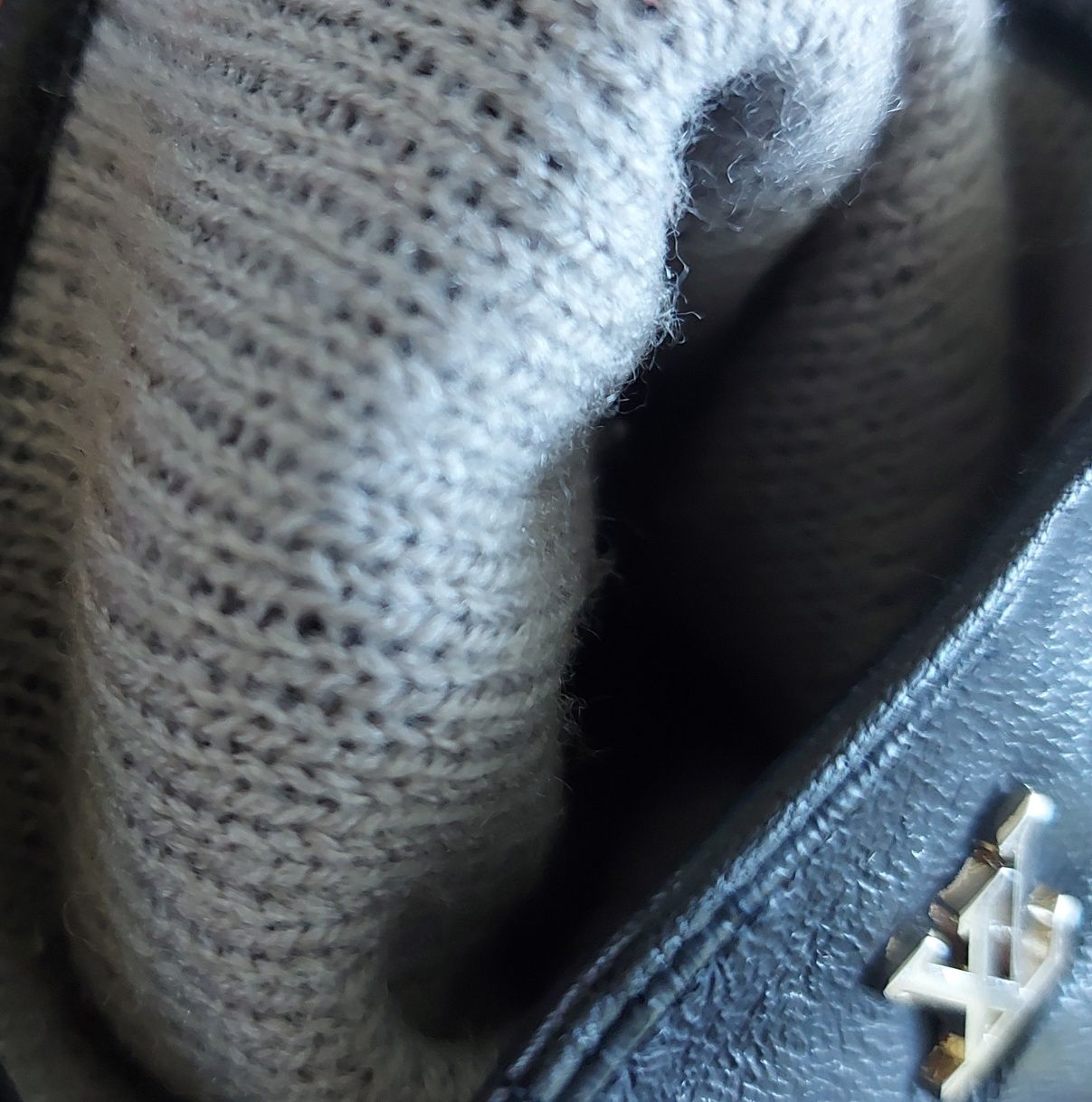 Оригинални дамски кожени ръкавици LOUIS VUITTON