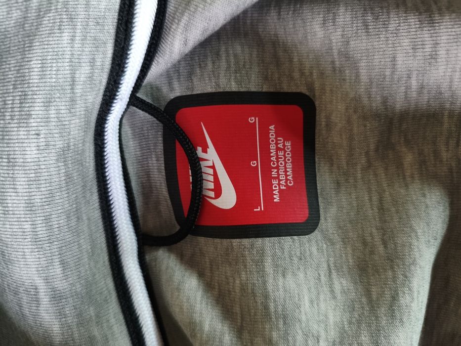 Оригинални горнища на Nike