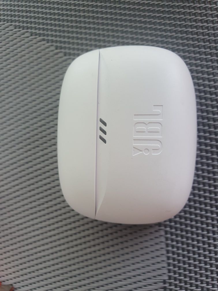 JBL Tune buds 2 bluetooth слушалки