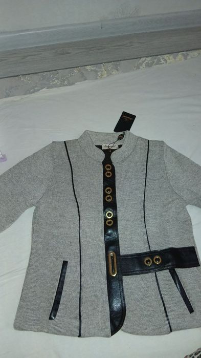 Nimcha va kardigan