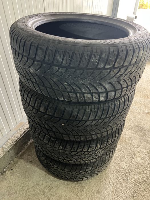 Зимни гуми 225 50 17 Dunlop