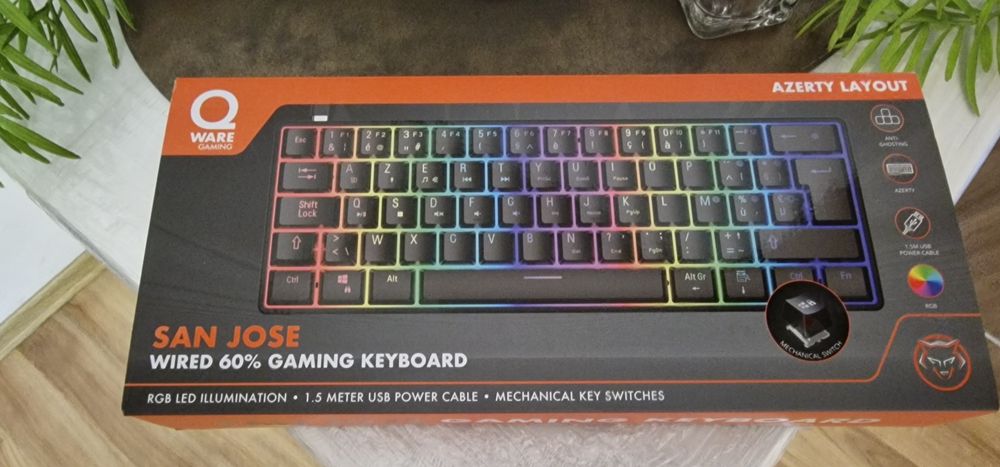 Vând tastatură San Jose nouă