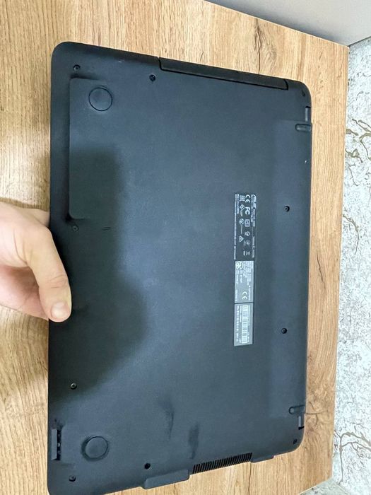 Noteboq asus sotiladi kop ishlatilinmagan