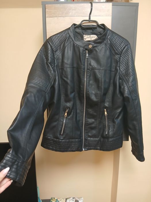 Кожено яке черно