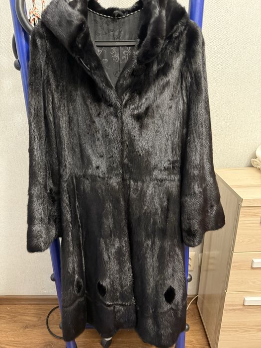 Продам шубу норковую