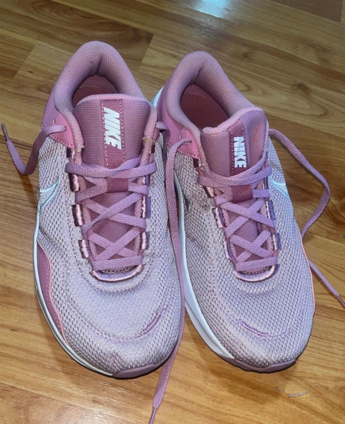 Pantofi sport dama Nike original,purtați o dată,impecabili!