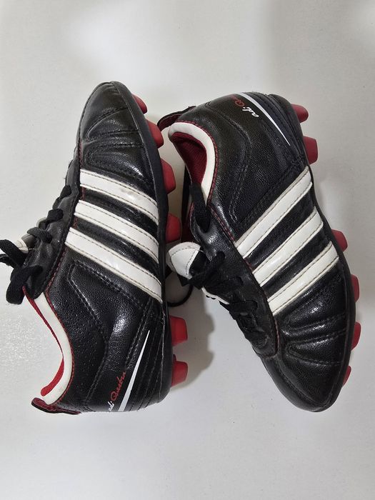 Adidasi ghete fotbal cu crampoane copii de piele Adidas 30
