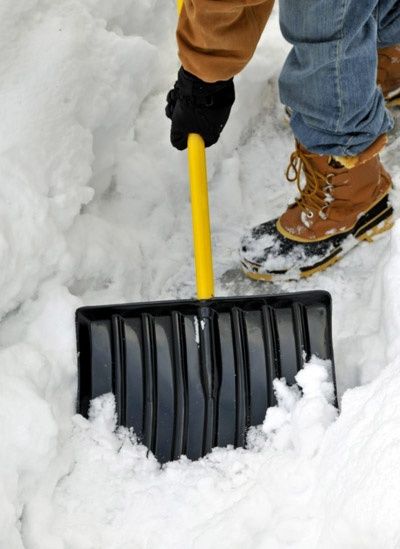 Чистка снега (уборка снега двор крыша)