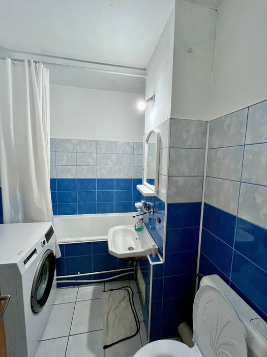 Închiriez apartament zona UMF - Spitalul Județean