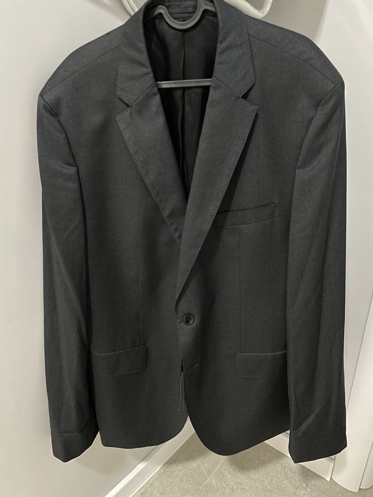 Сако с етикет Hugo Boss
