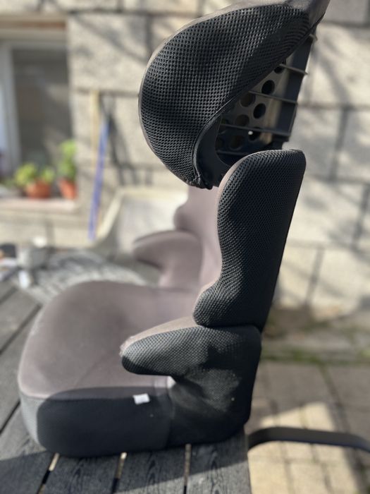 Децко столче само трябва да му се смени калъфката !